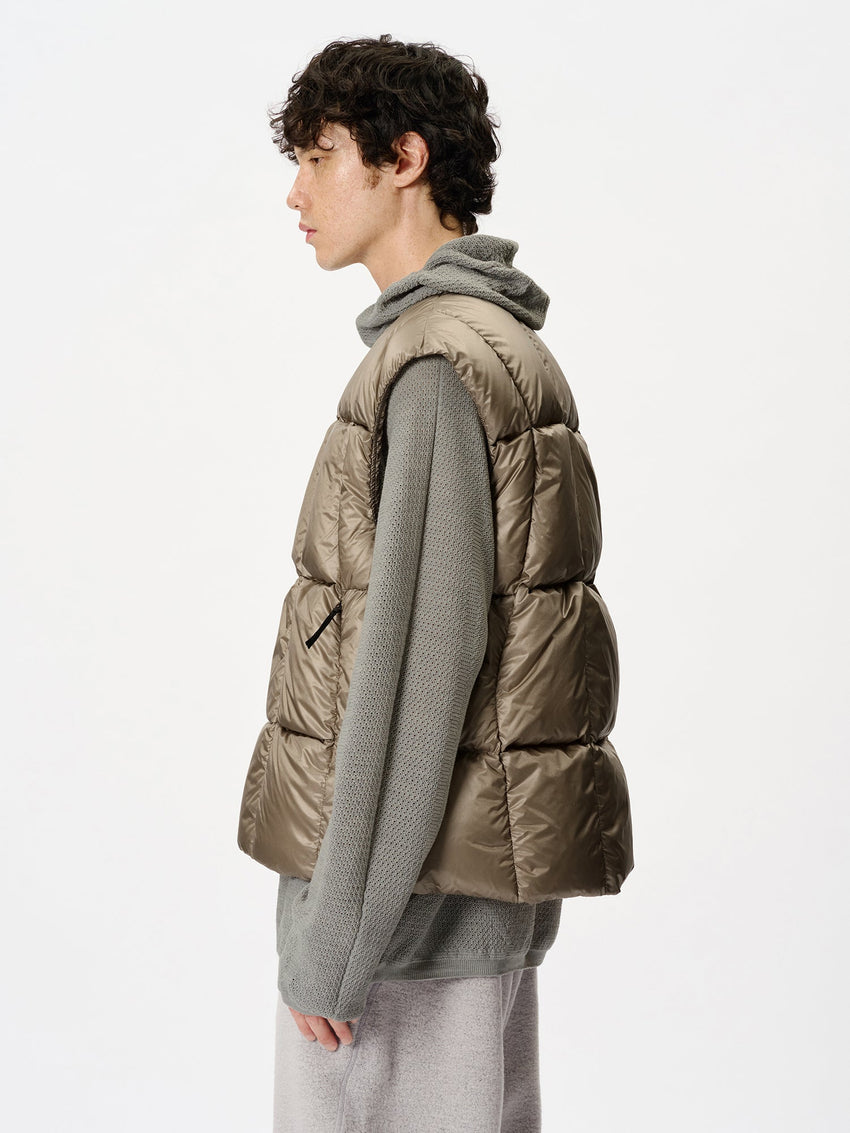 Goldwin 0 Three-Dimensional Down Light Vest