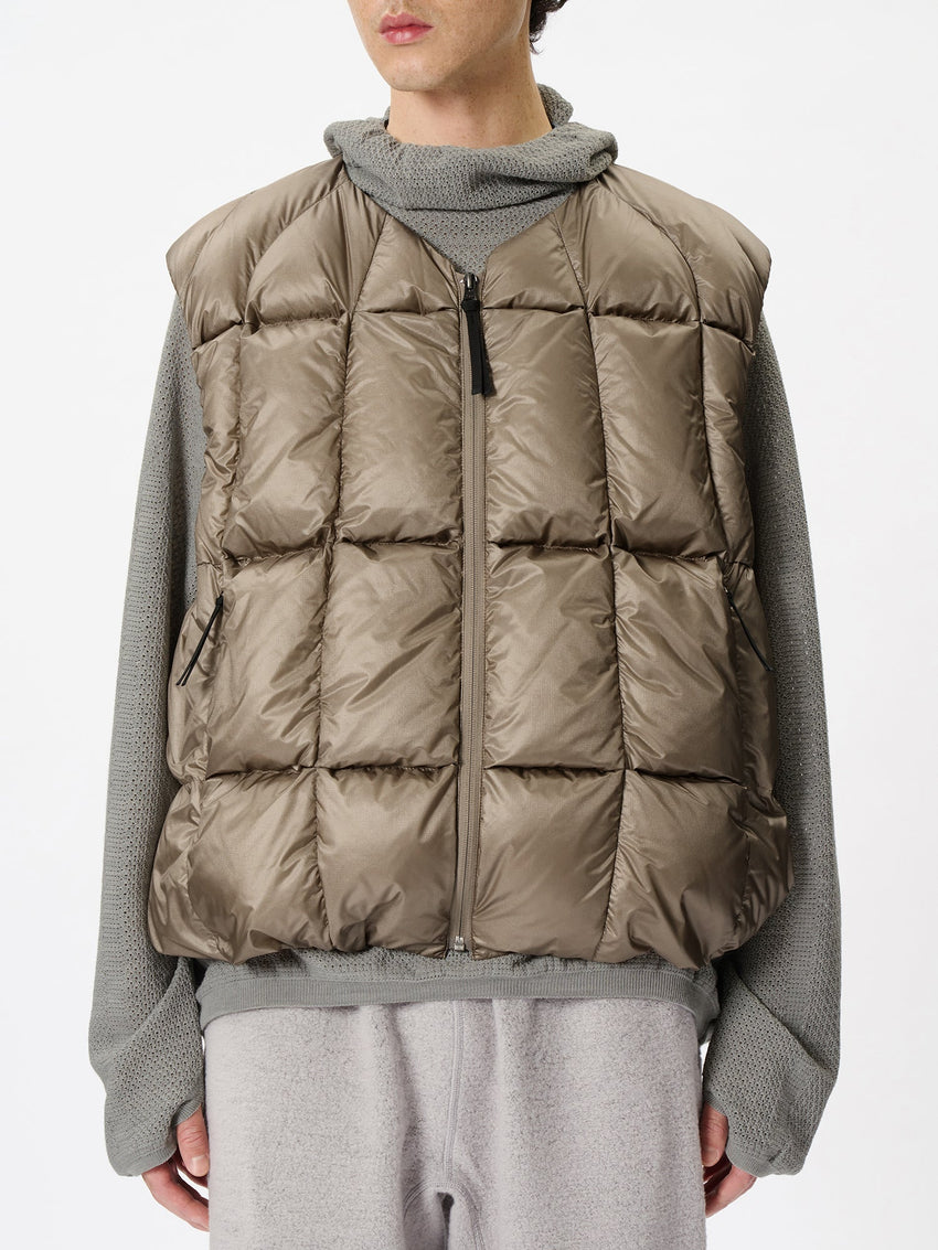 Goldwin 0 Three-Dimensional Down Light Vest
